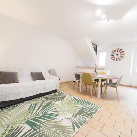 דירות Ravissant Triplex Et Duplex Au Centre De Pont St Esprit מראה חיצוני תמונה