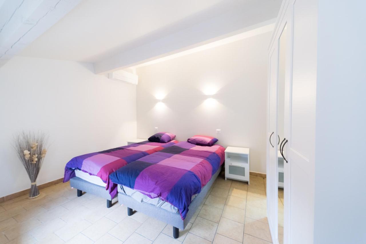 דירות Ravissant Triplex Et Duplex Au Centre De Pont St Esprit מראה חיצוני תמונה