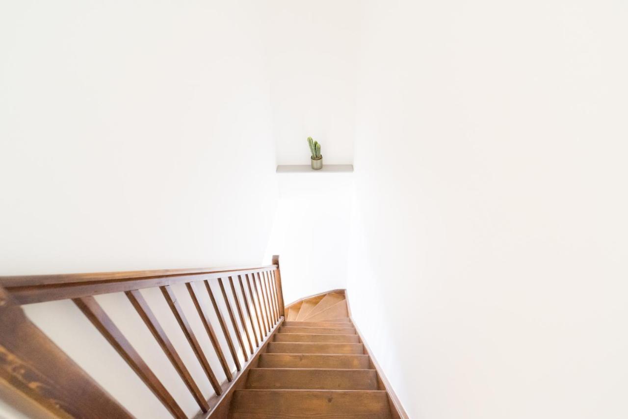 דירות Ravissant Triplex Et Duplex Au Centre De Pont St Esprit מראה חיצוני תמונה