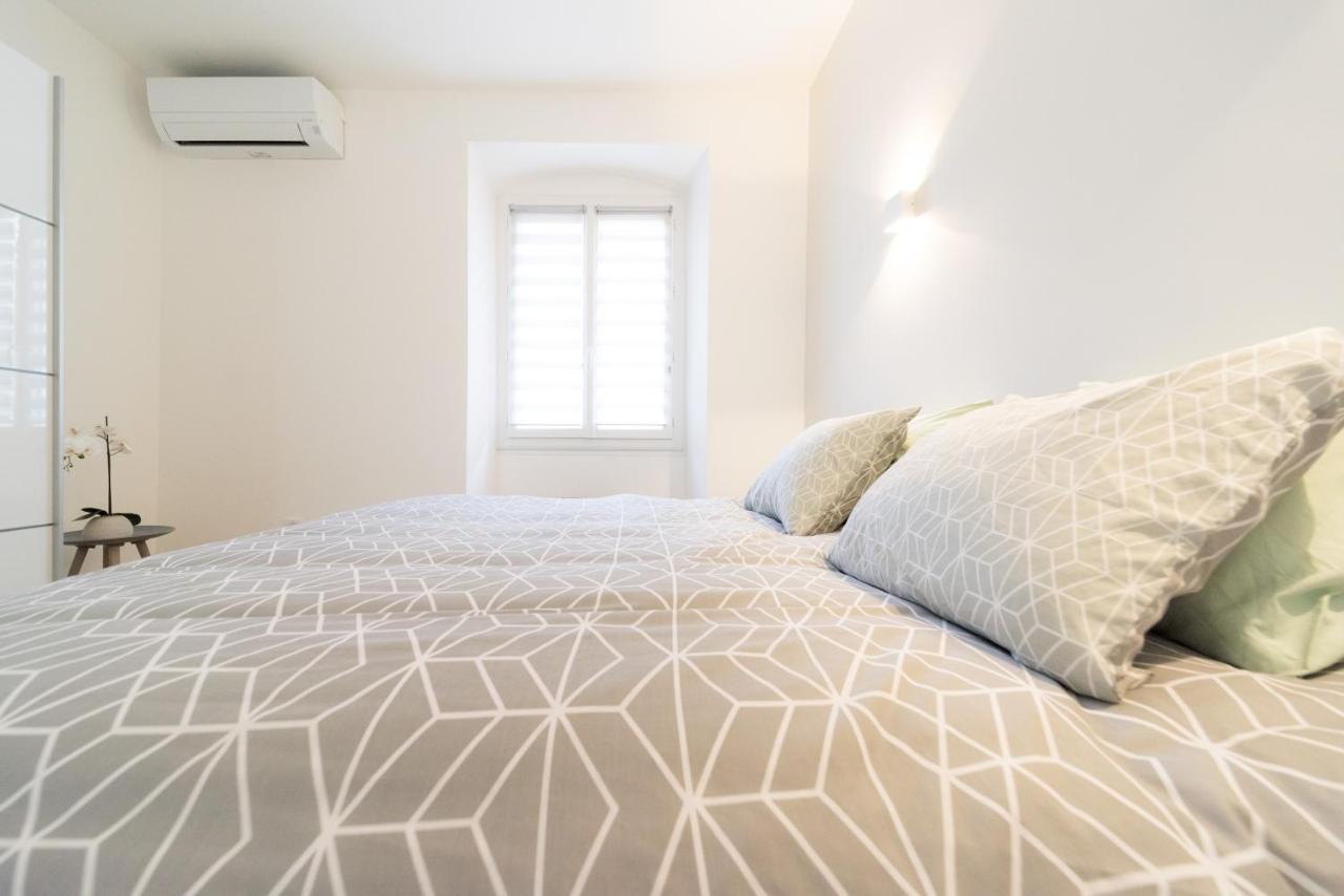 דירות Ravissant Triplex Et Duplex Au Centre De Pont St Esprit מראה חיצוני תמונה