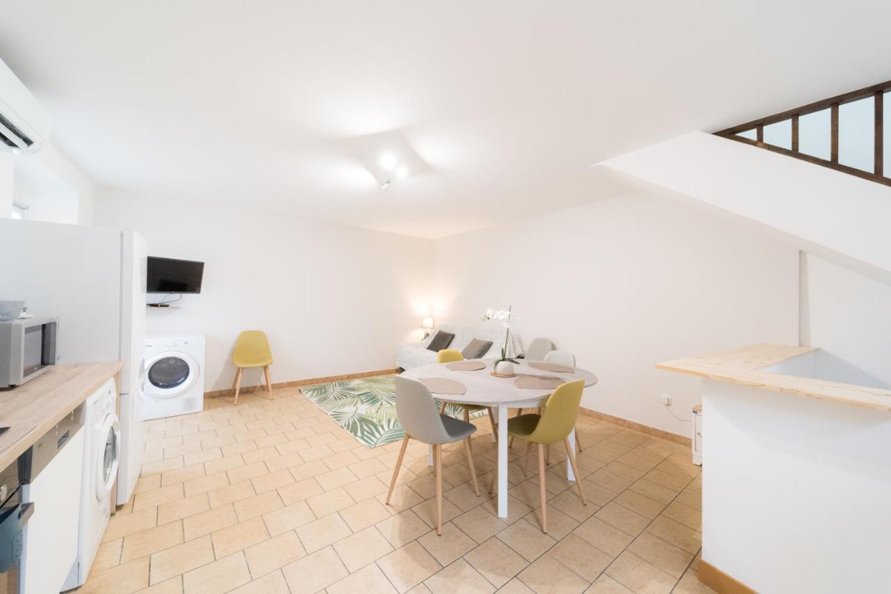 דירות Ravissant Triplex Et Duplex Au Centre De Pont St Esprit מראה חיצוני תמונה