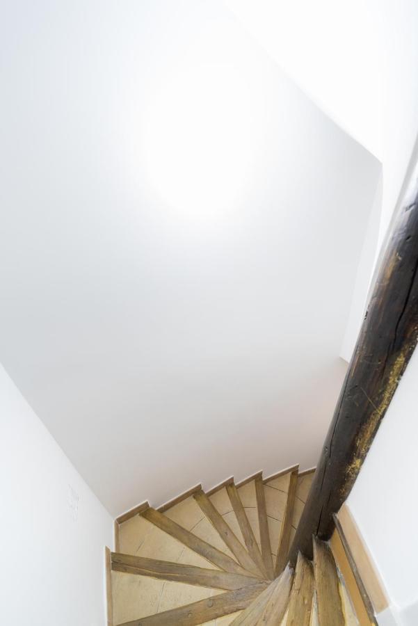 דירות Ravissant Triplex Et Duplex Au Centre De Pont St Esprit מראה חיצוני תמונה